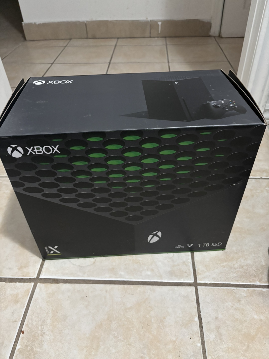 Xbox with Headset Turtle Beach / 2 controllers / 4 batteries