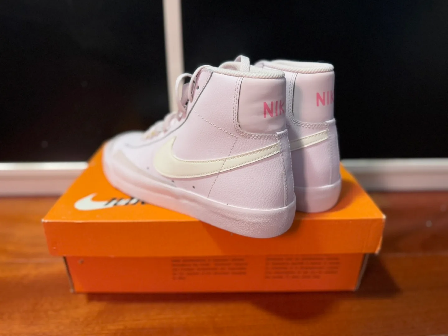 Women’s Nike Blazer Mid ‘77 - 8W/6.5M - Violet/Sail-Digital Pink image indicator(2)