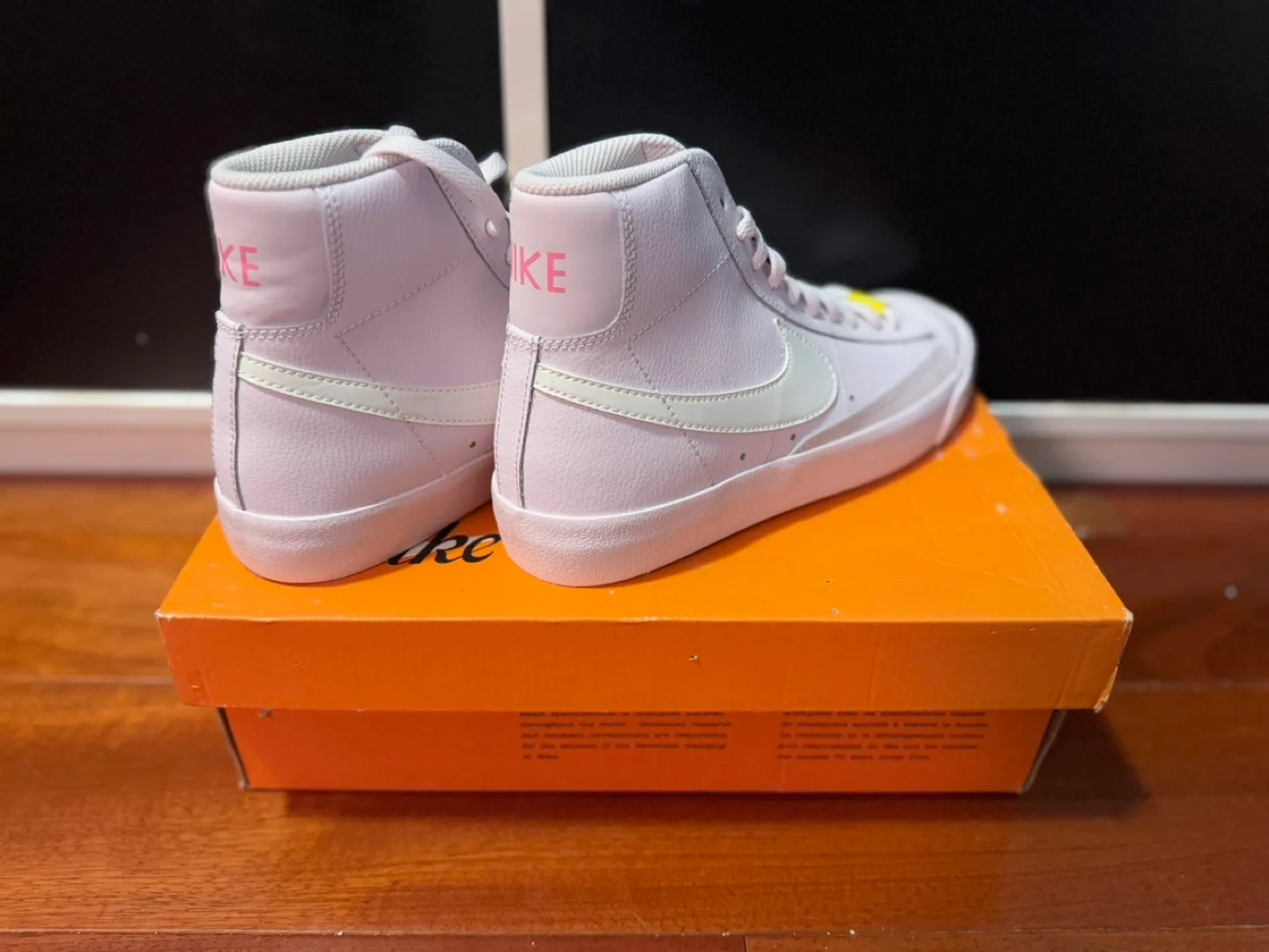 Women’s Nike Blazer Mid ‘77 - 8W/6.5M - Violet/Sail-Digital Pink image indicator(3)