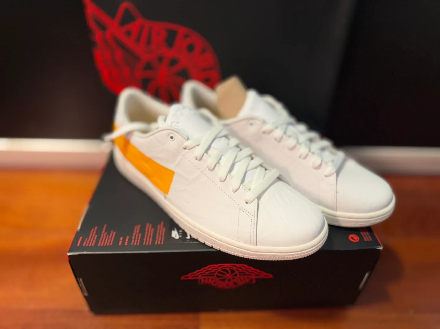 Air Jordan 1 Centre Court - 10.5M - White/University Gold-Sail image indicator(3)