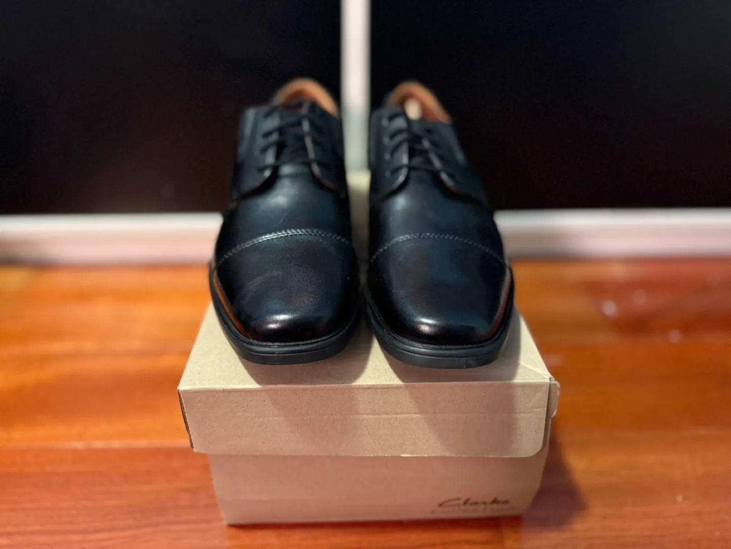 Clarks Tilden Cap - 11M - Black Leather Dress Shoe image indicator(3)