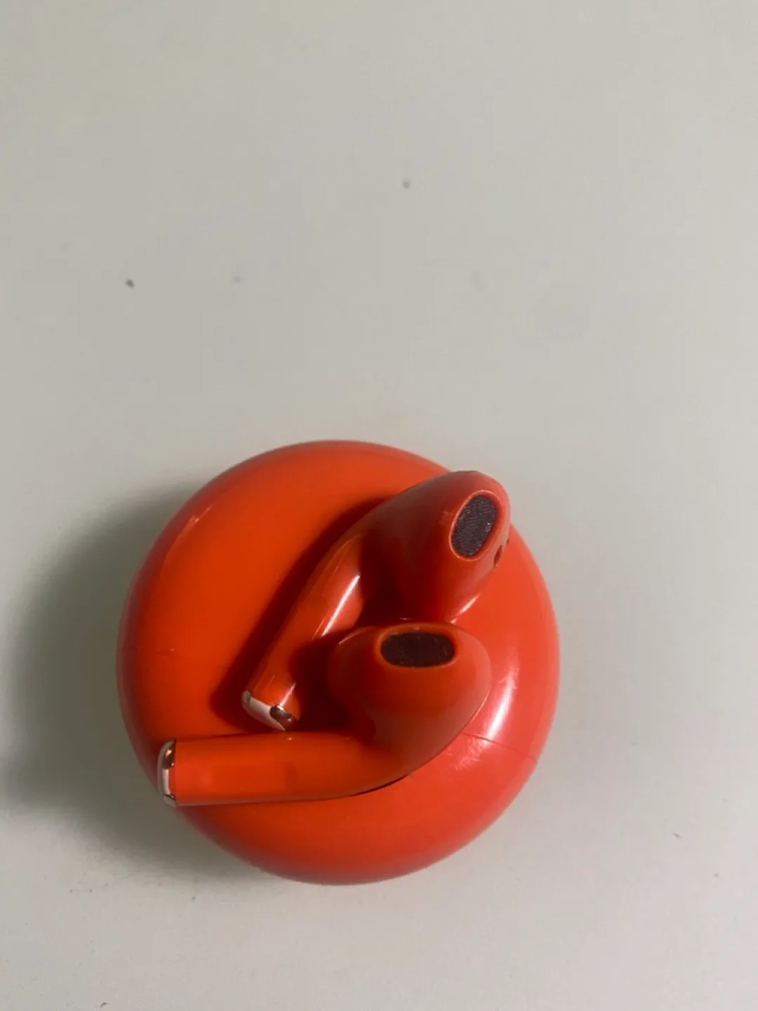 Orange EarPods image indicator(2)