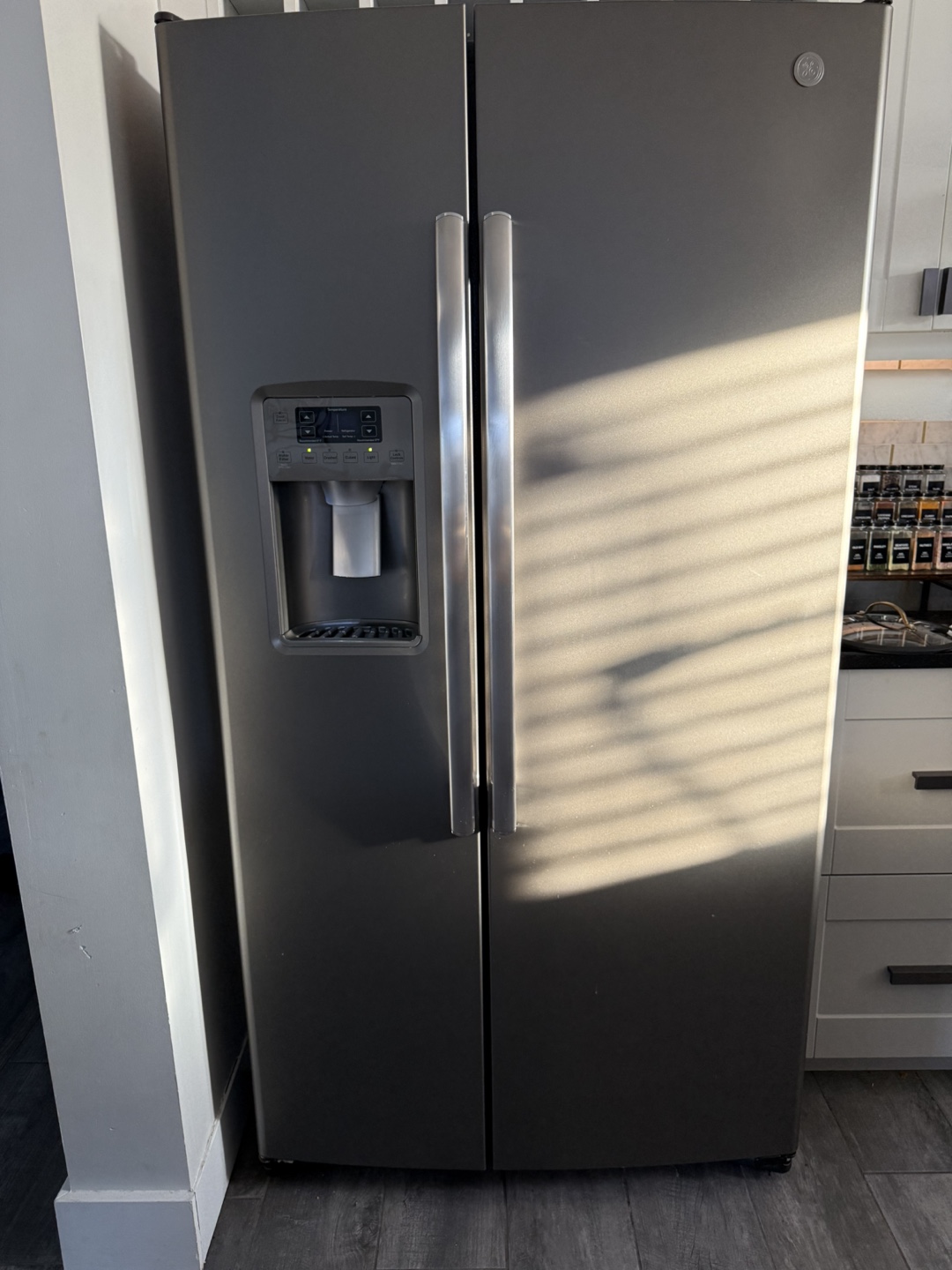 GE Refrigerator
