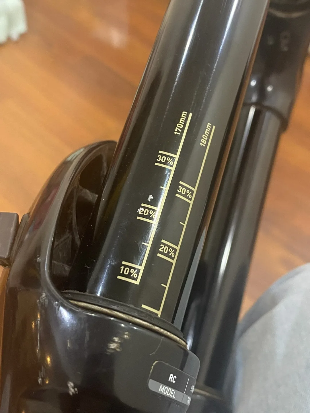 RockShox YARI Fork and Super Deluxe Ultimate Shock image indicator(4)