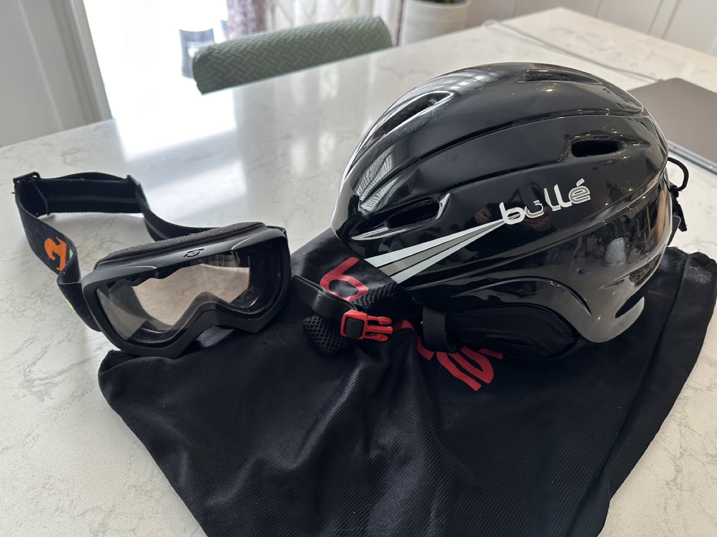 Bulle Kids Ski Helmet and Goggles Set - photo 2
