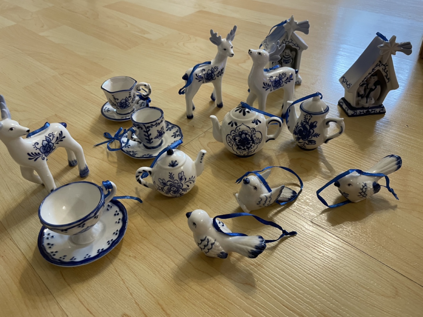 Teapot Ornament Set - photo 5
