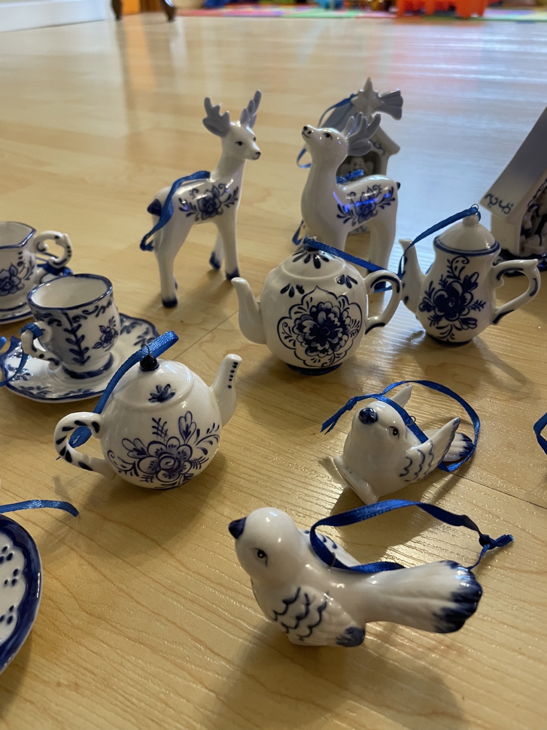 Teapot Ornament Set - photo 2