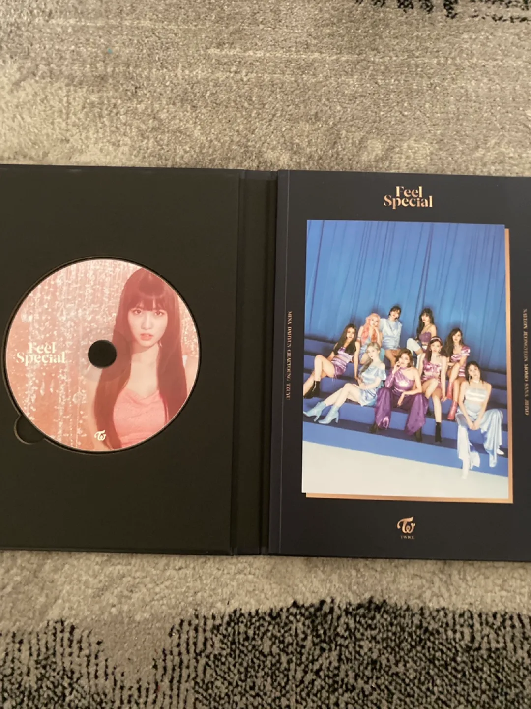 Twice Feel Special image indicator(2)