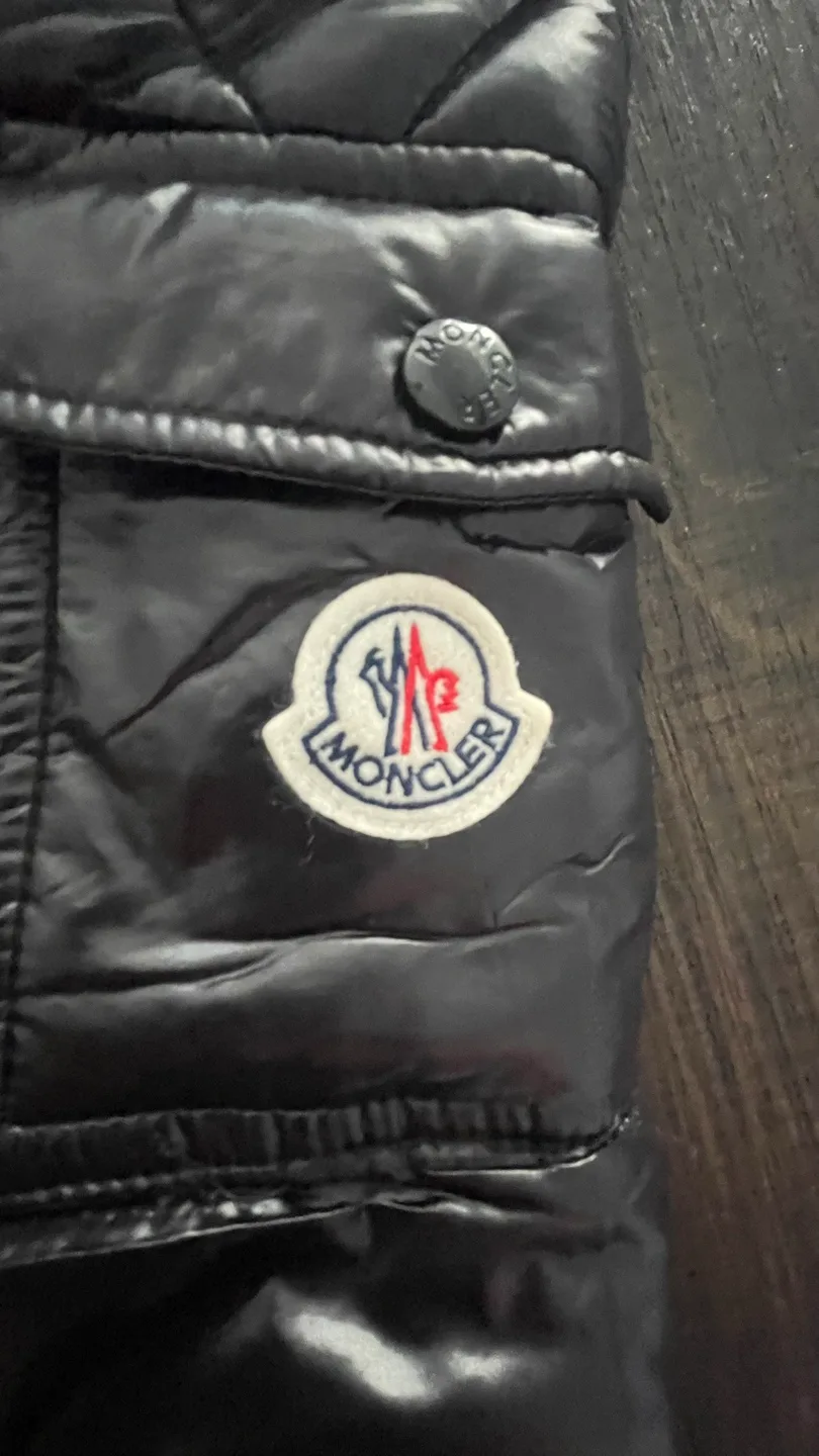 Moncler Maya puffer image indicator(3)