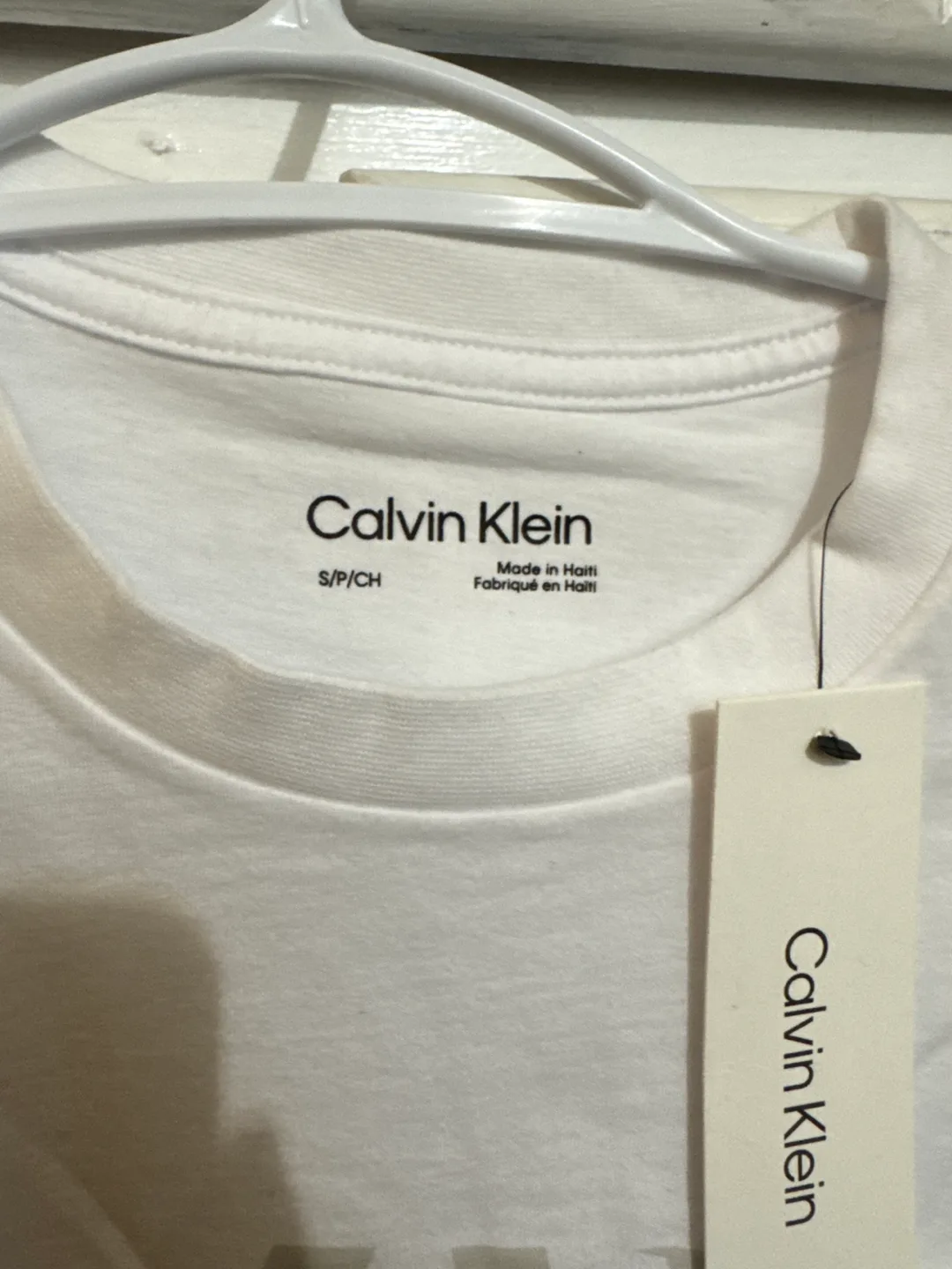 New Calvin Klein Men's Graphic T-Shirt - Size Small image indicator(3)