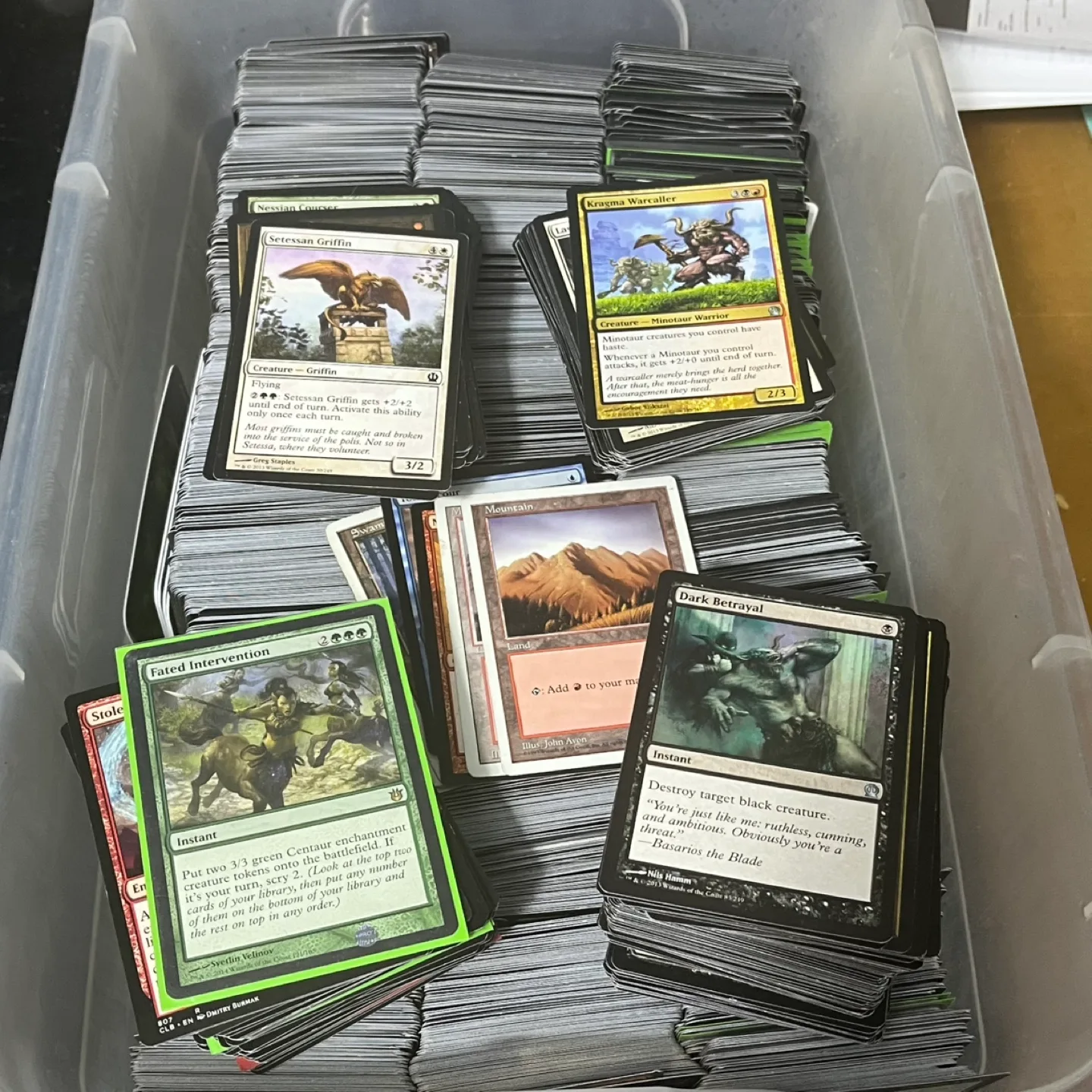Bulk Magic: The Gathering Cards thumbnail