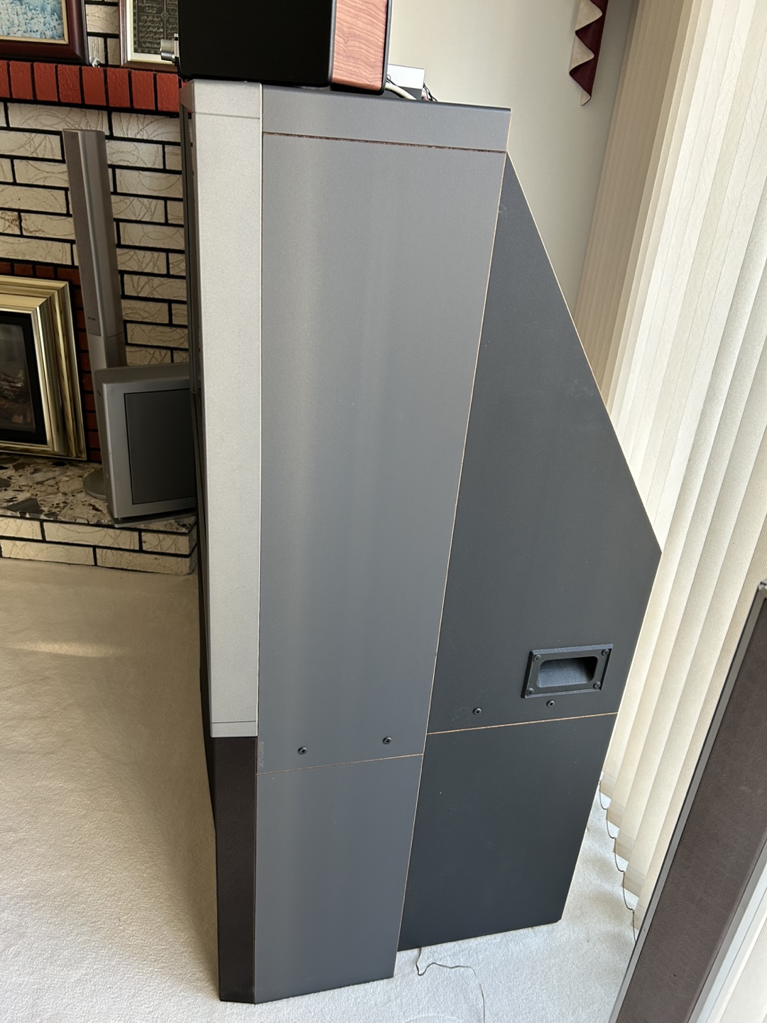Free Hitachi Ultravision Digital Projection TV - photo 5
