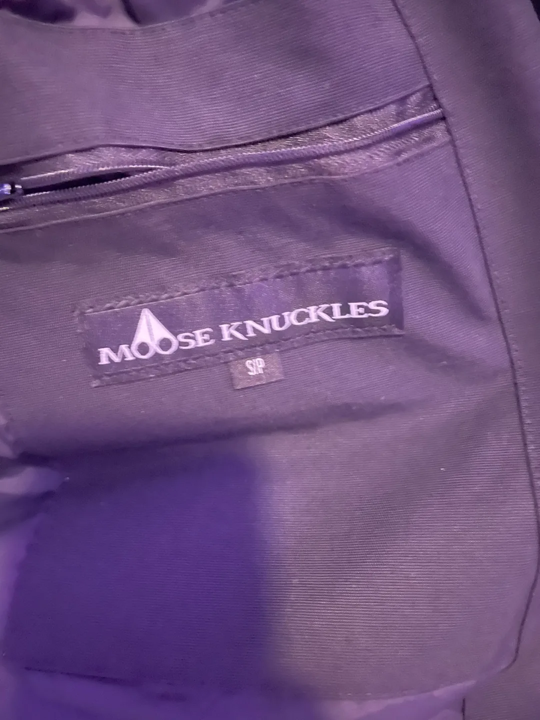 Men’s small moose knuckles jacket image indicator(7)