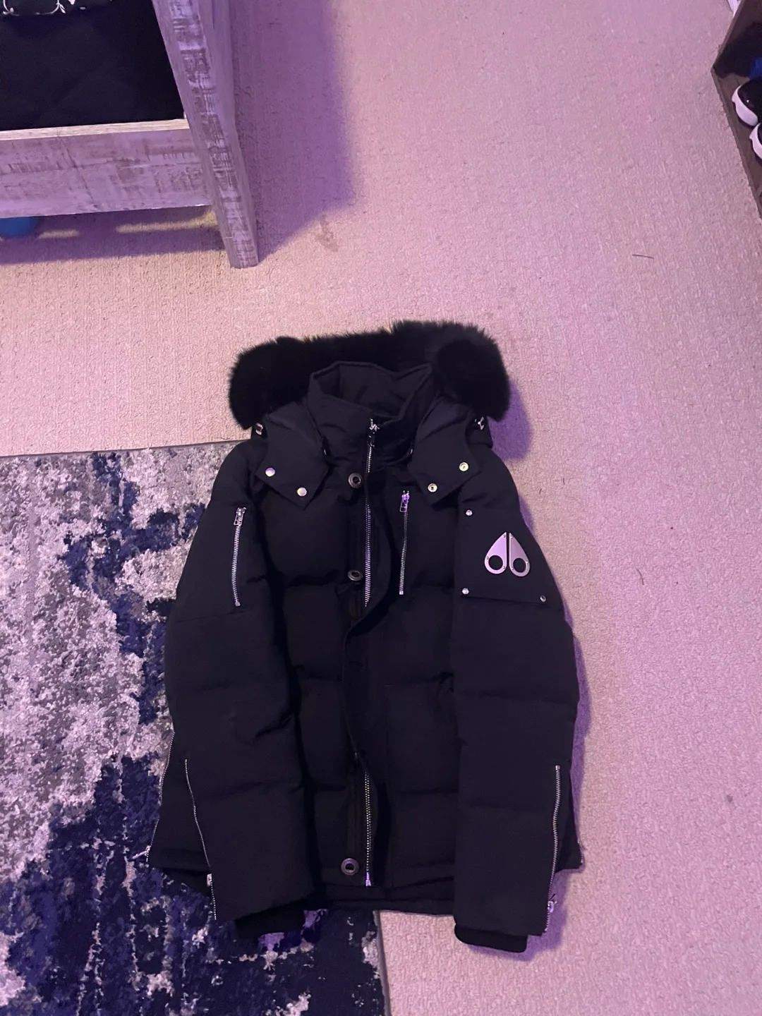 Men’s small moose knuckles jacket image indicator(4)