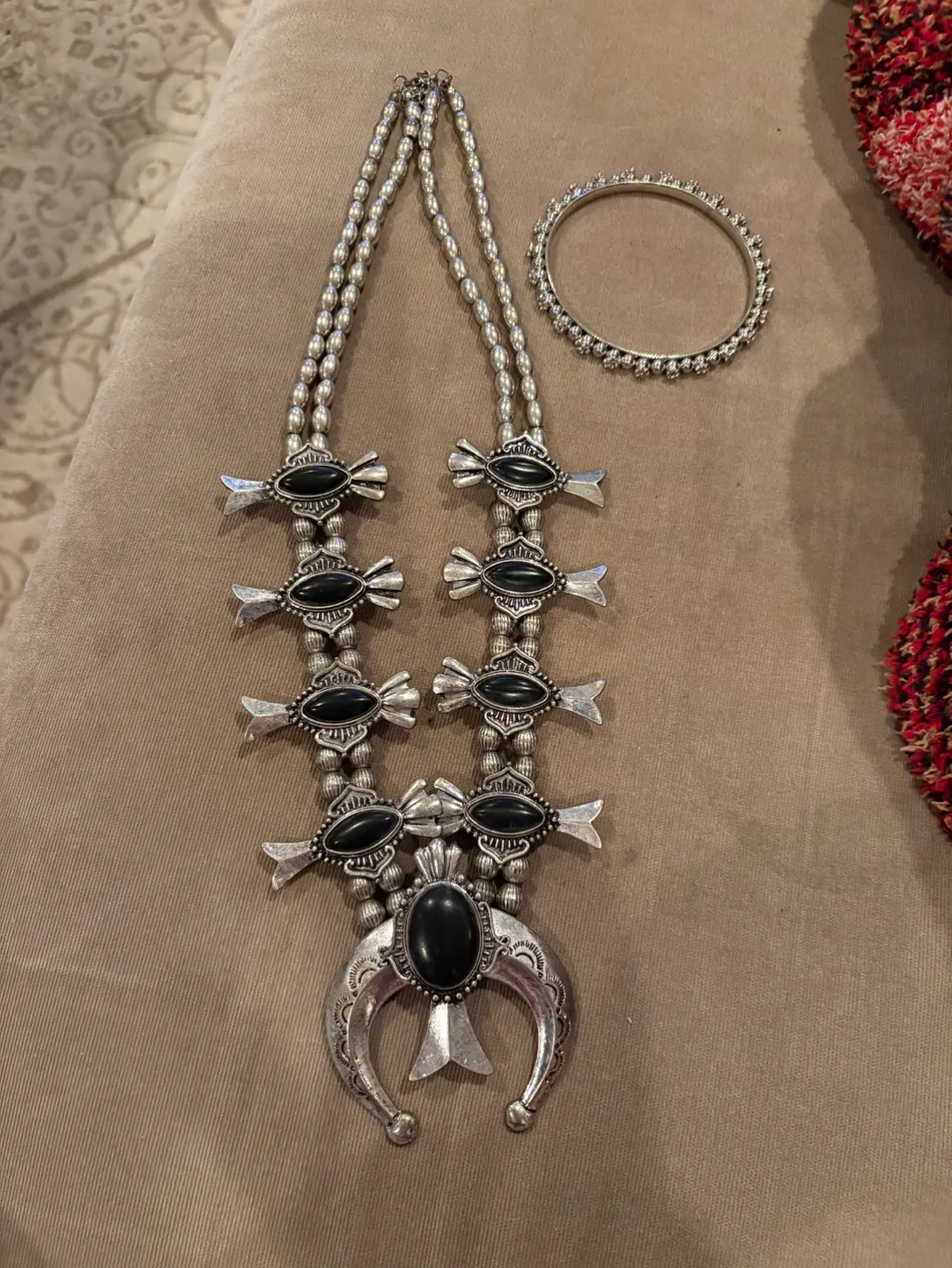 Silver Tone Native American Style Necklace and Bracelet Set