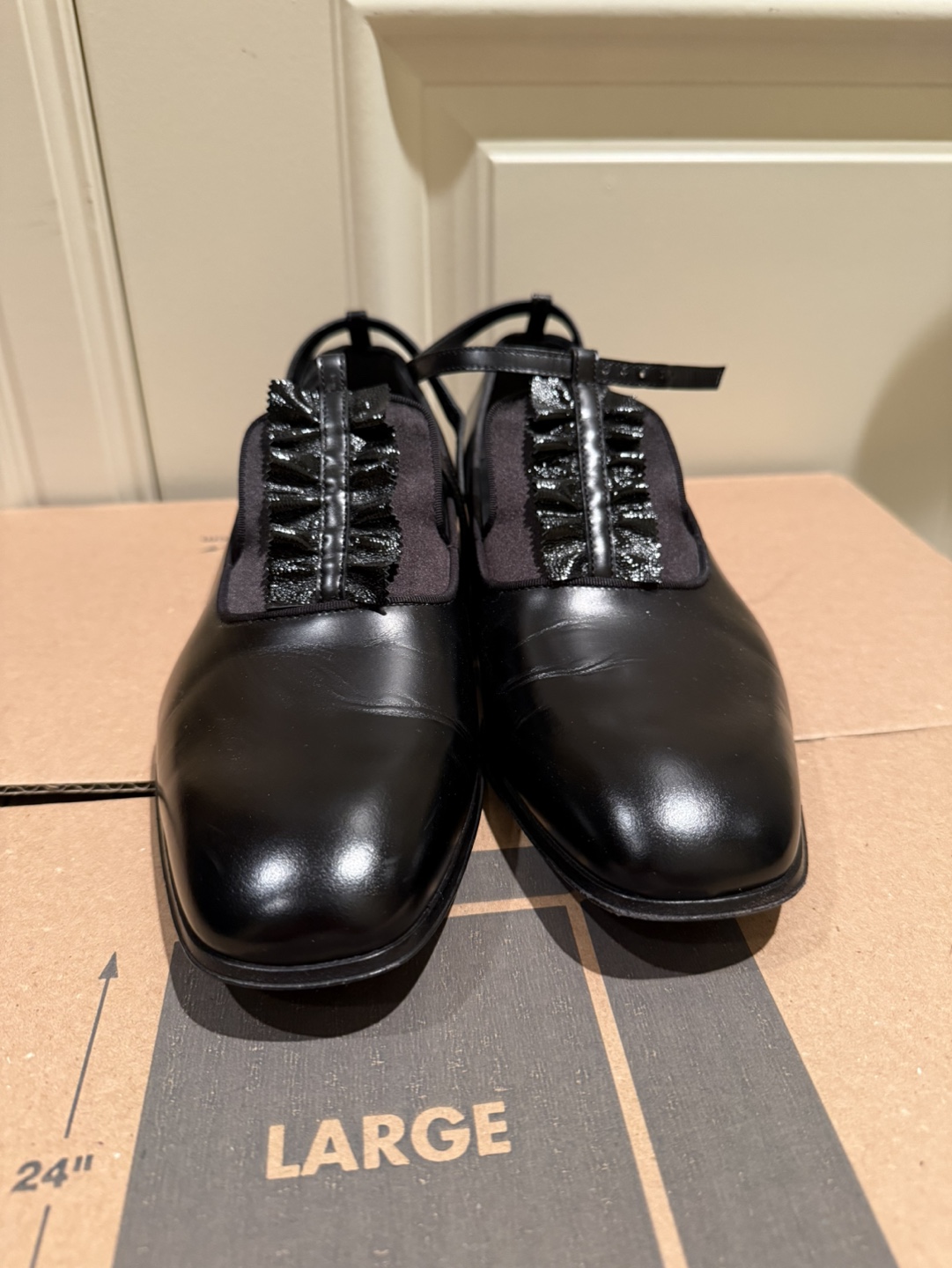 Gucci Black Leather T-Strap Shoes - Men’s 6 - photo 3
