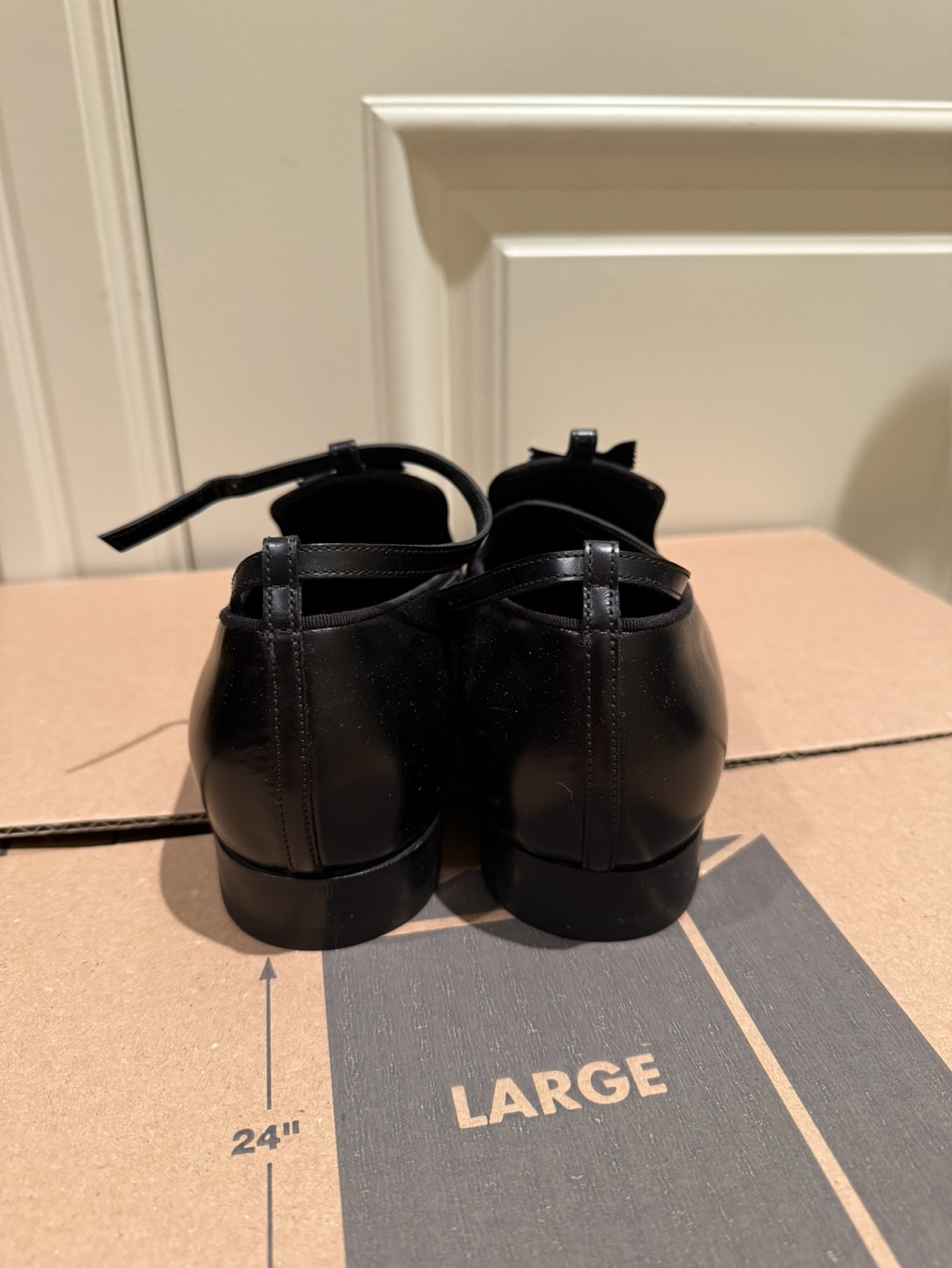 Gucci Black Leather T-Strap Shoes - Men’s 6 - photo 5