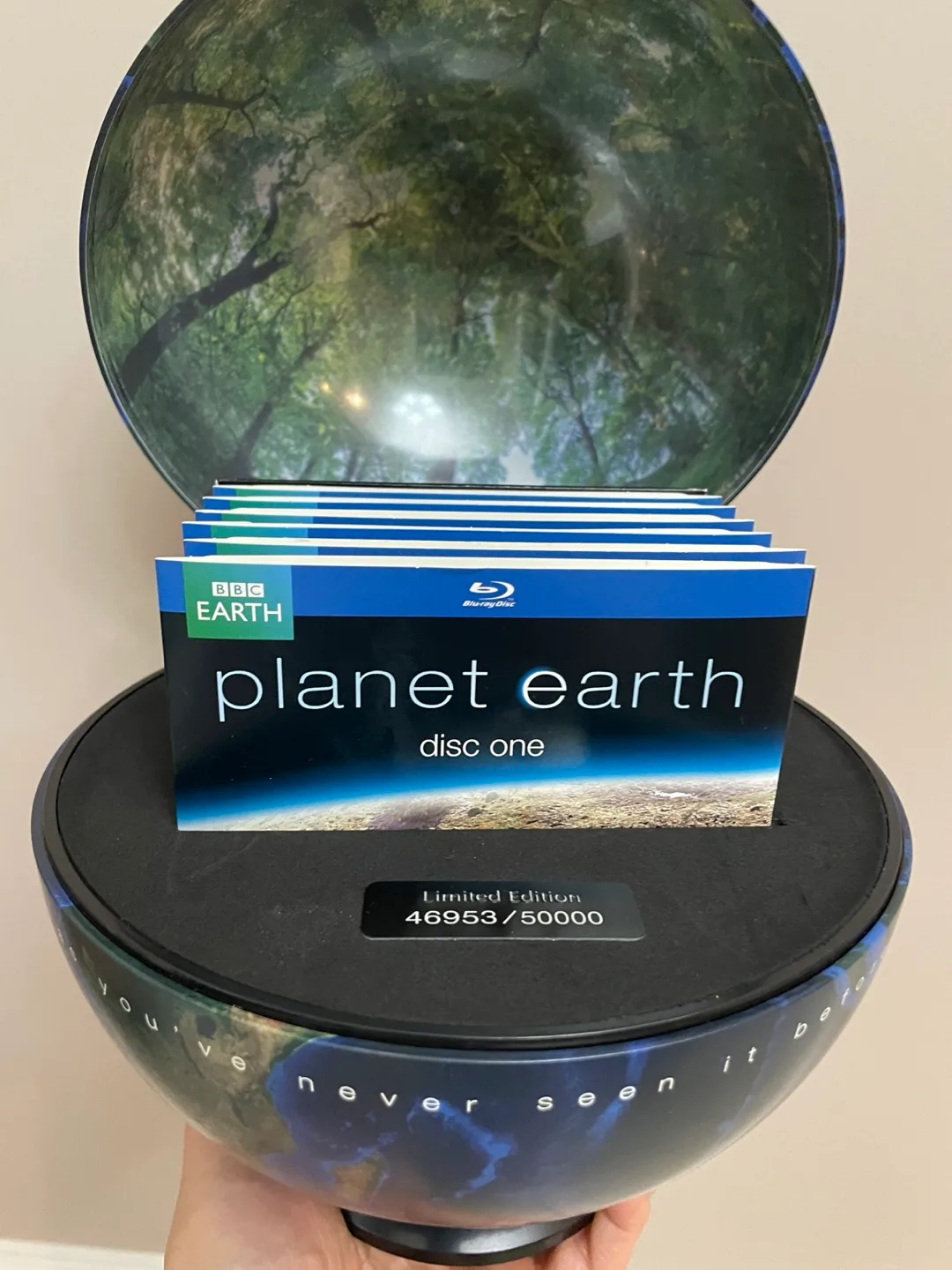 BBC Planet Earth Limited Edition Blu-ray Globe image indicator(2)