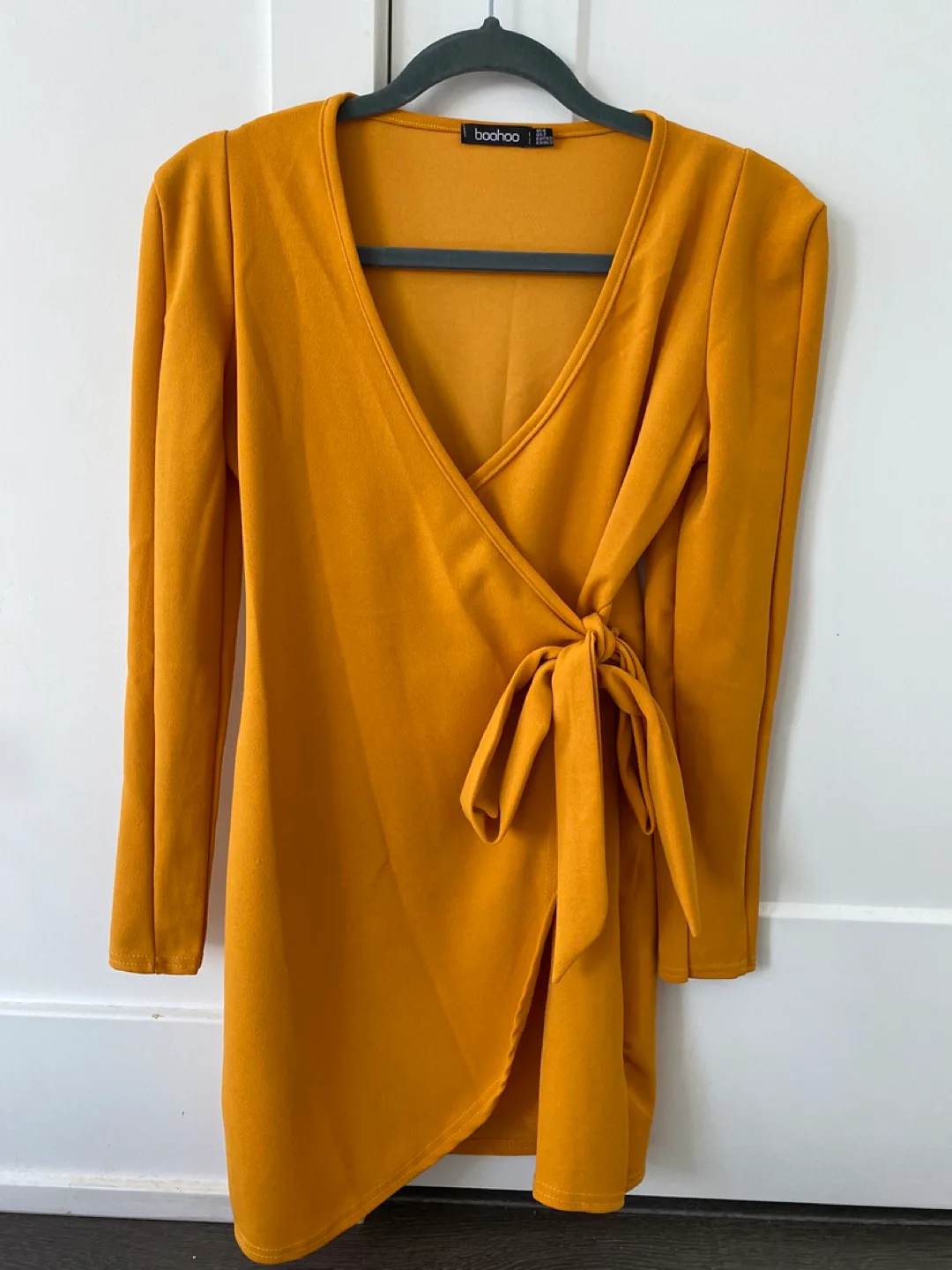 Boohoo Mustard Yellow Wrap Mini Dress Size UK 6 image indicator(4)