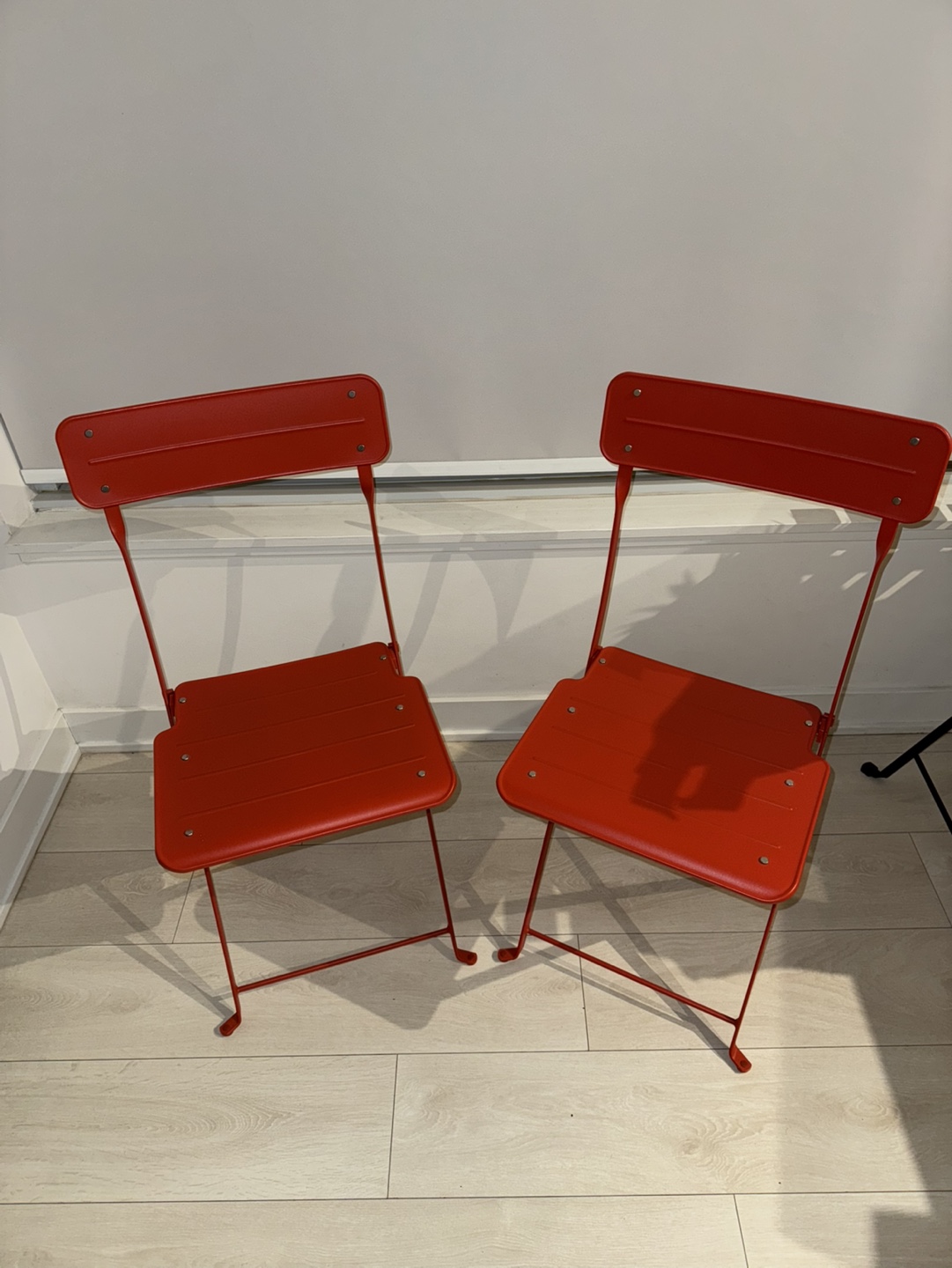 Pair of Red Metal Folding Chairs - photo 2
