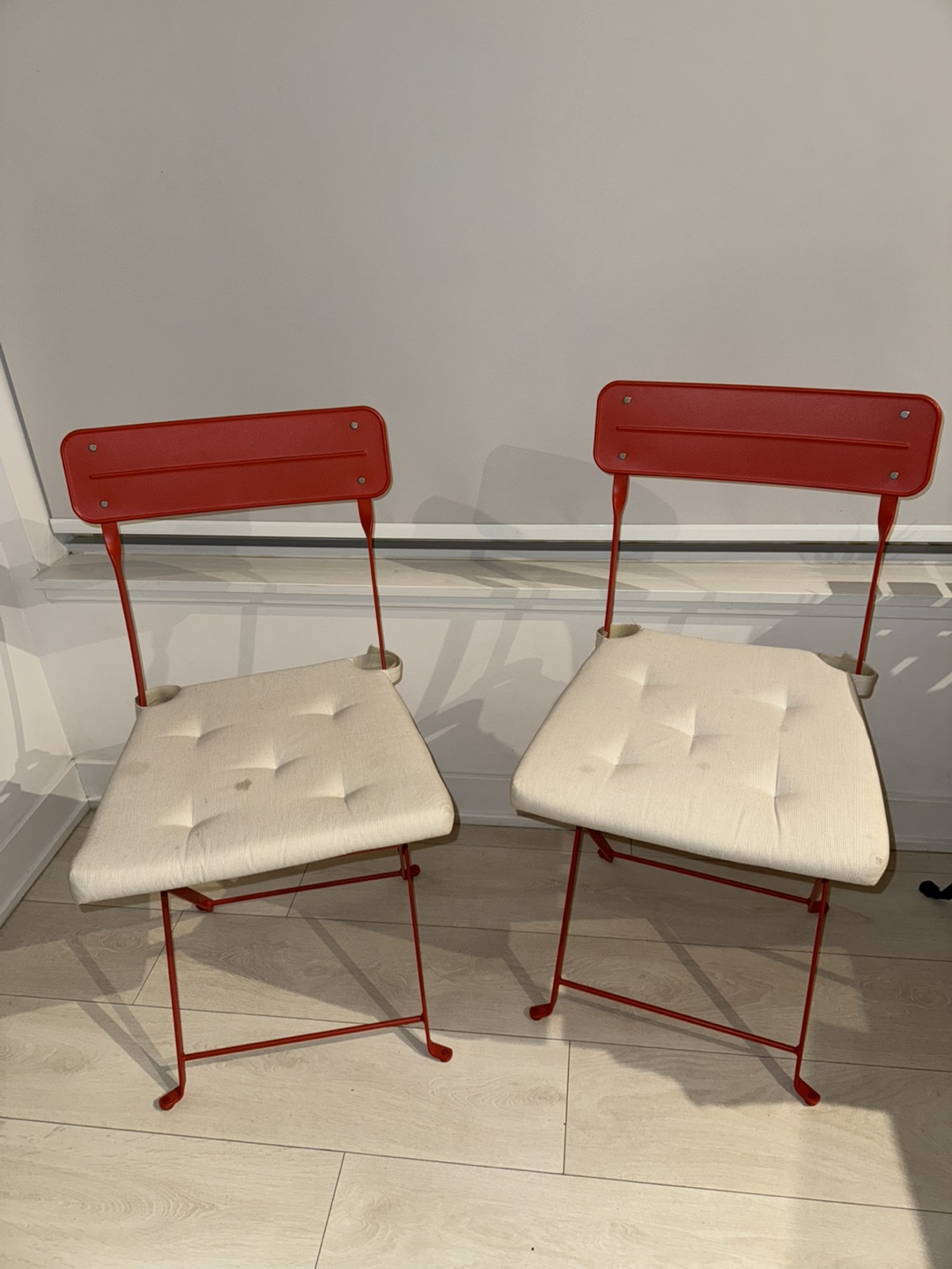 Pair of Red Metal Folding Chairs - photo 5