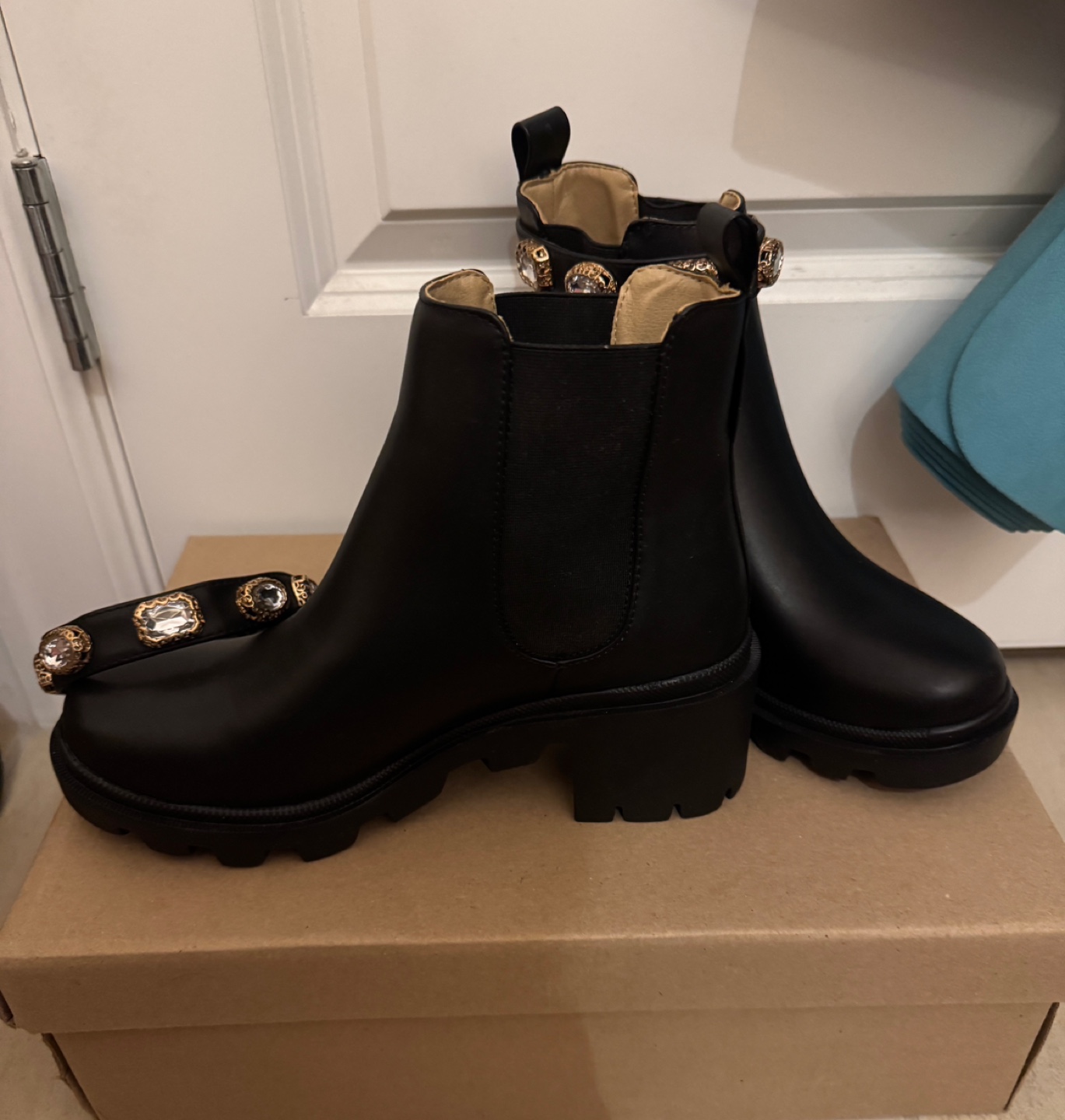 Steve Madden Black Ankle Boots with removable gemstone strap - photo 5