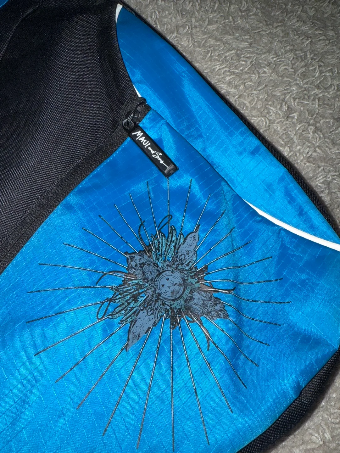 Maui and Sons Sling Backpack image indicator(2)