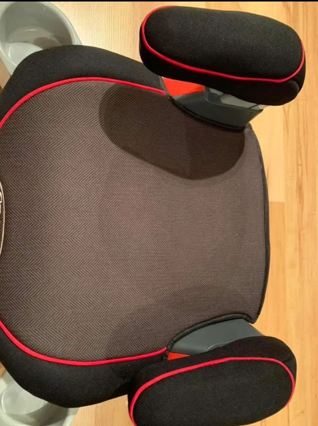 Graco Booster Car Seat image indicator(2)