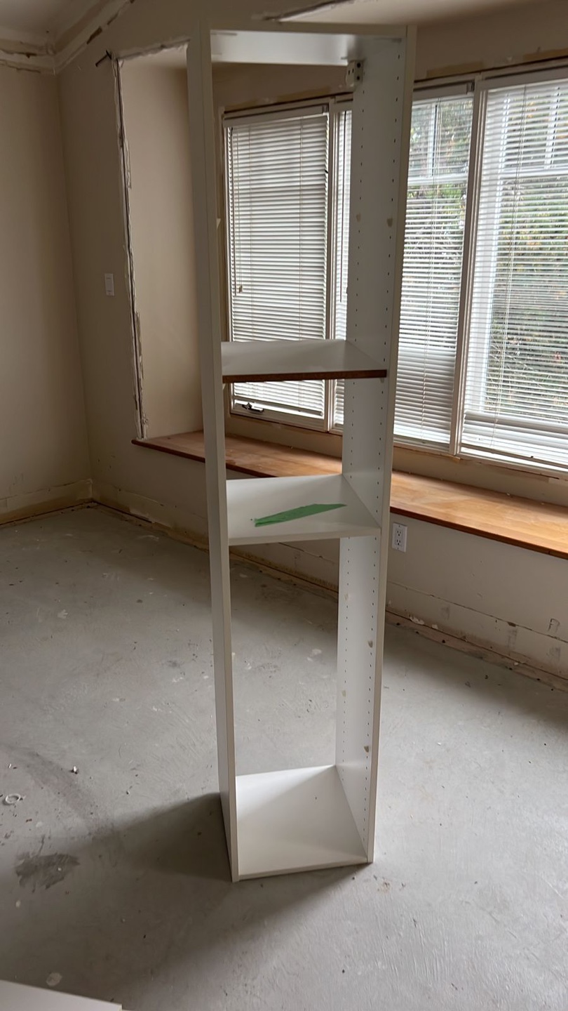 White Bookcase/Shelving Unit