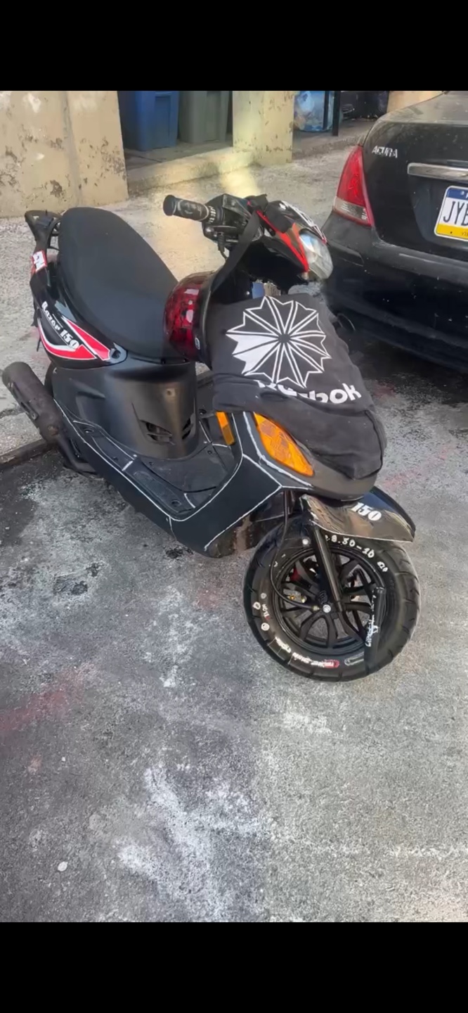 150 Scooter - photo 5