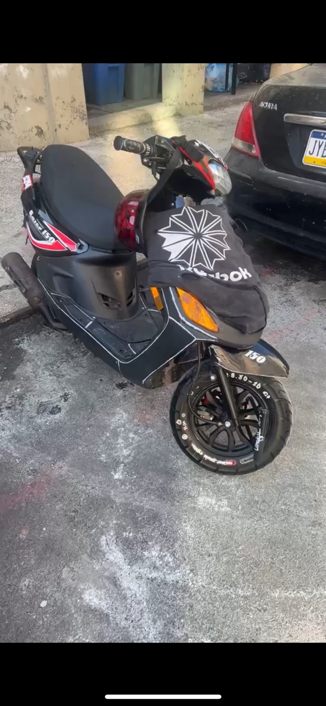 150 Scooter - photo 4