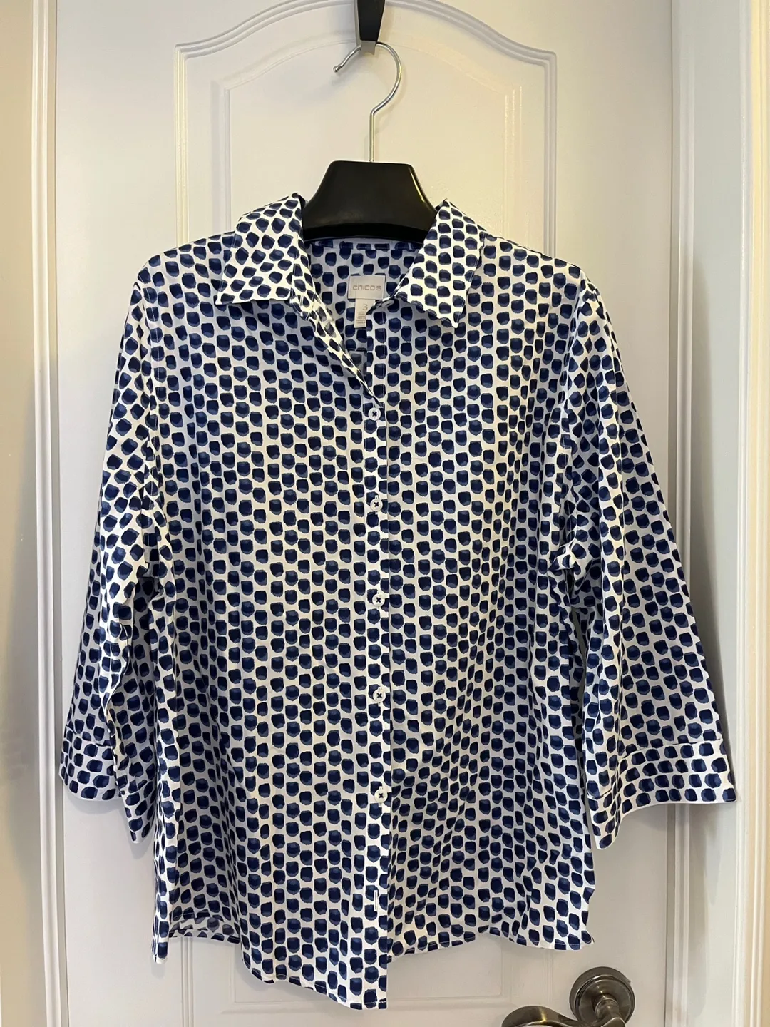 Chico's Women's Button-Up Shirt/Blouse thumbnail