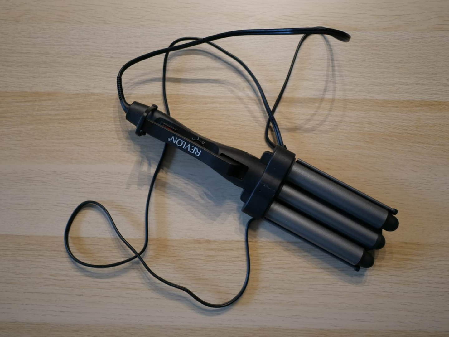 Revlon Triple Barrel Waver