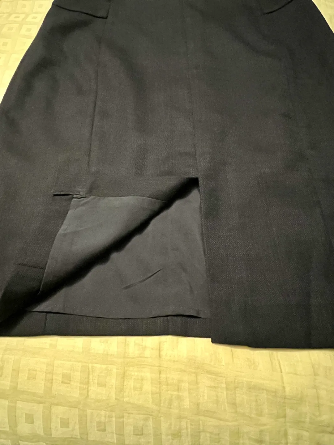 Joe Fresh Black Pencil Skirt Size Medium image indicator(2)