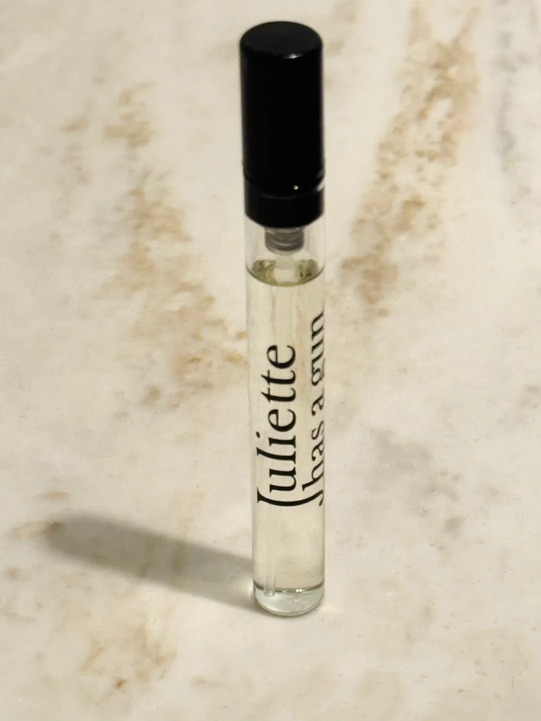 NEW 5ML JULIETTE HAS A GUN “JULIETTE” EAU DE PARFUM SPRAY image indicator(2)
