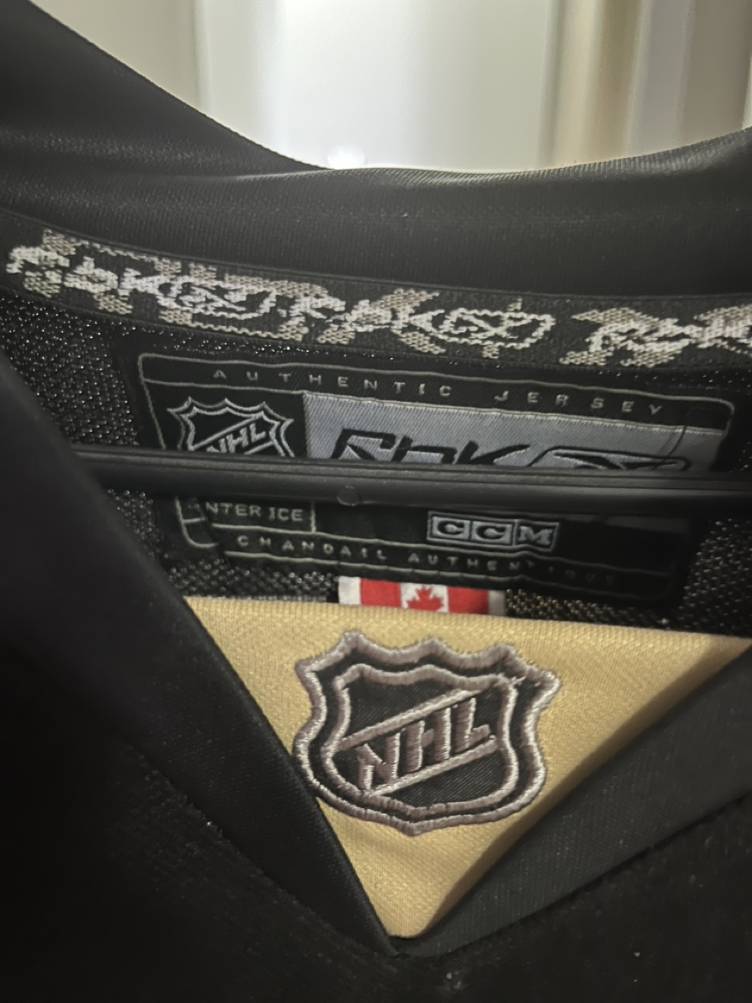 Sidney Crosby Pittsburgh Penguins CCM Authentic Jersey Size 50 - photo 4