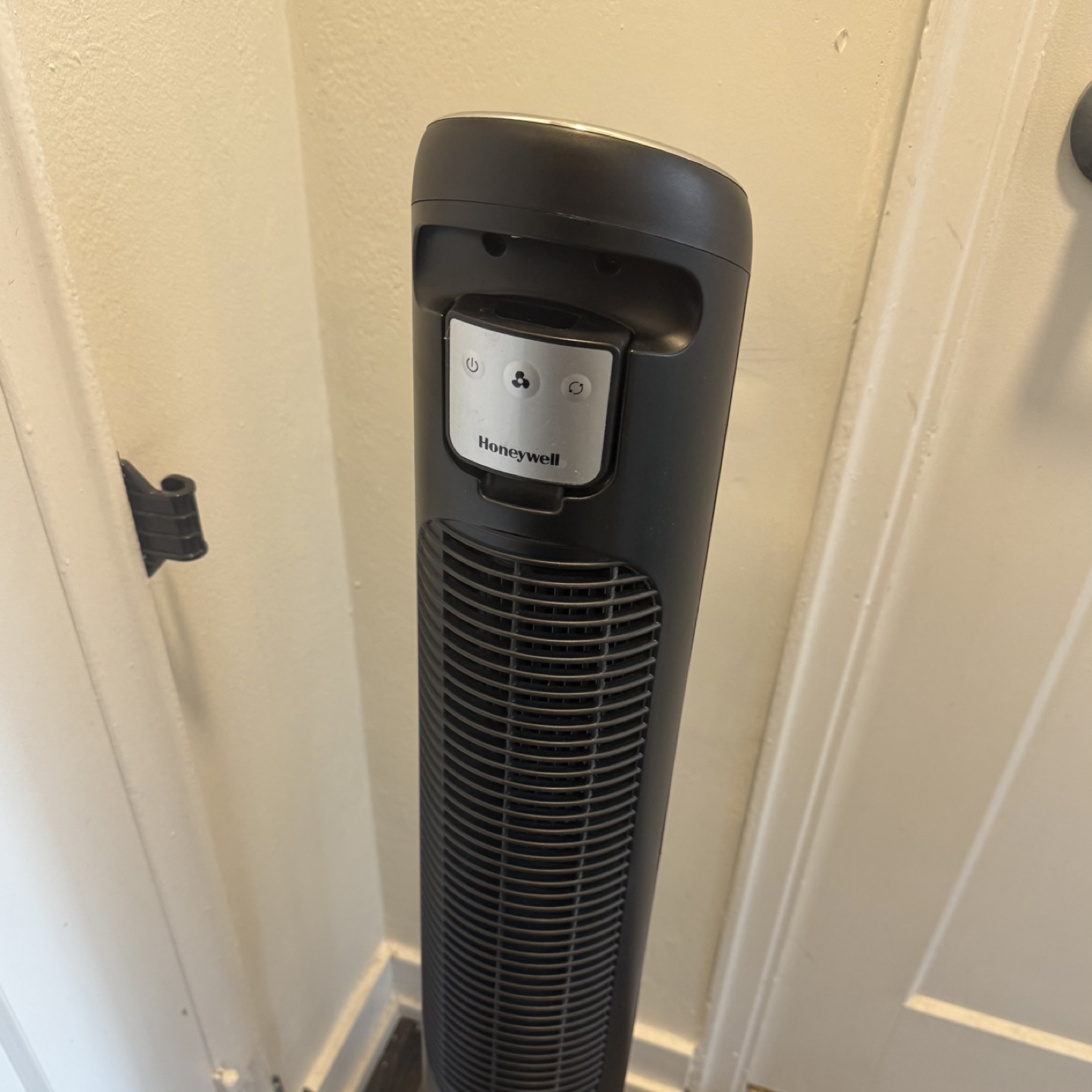 Honeywell Tower Fan - photo 3