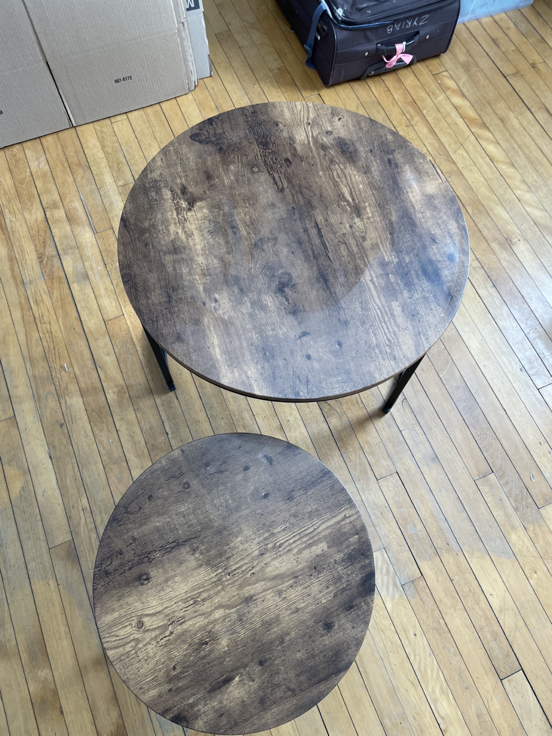 2 Round Coffee Tables - photo 2