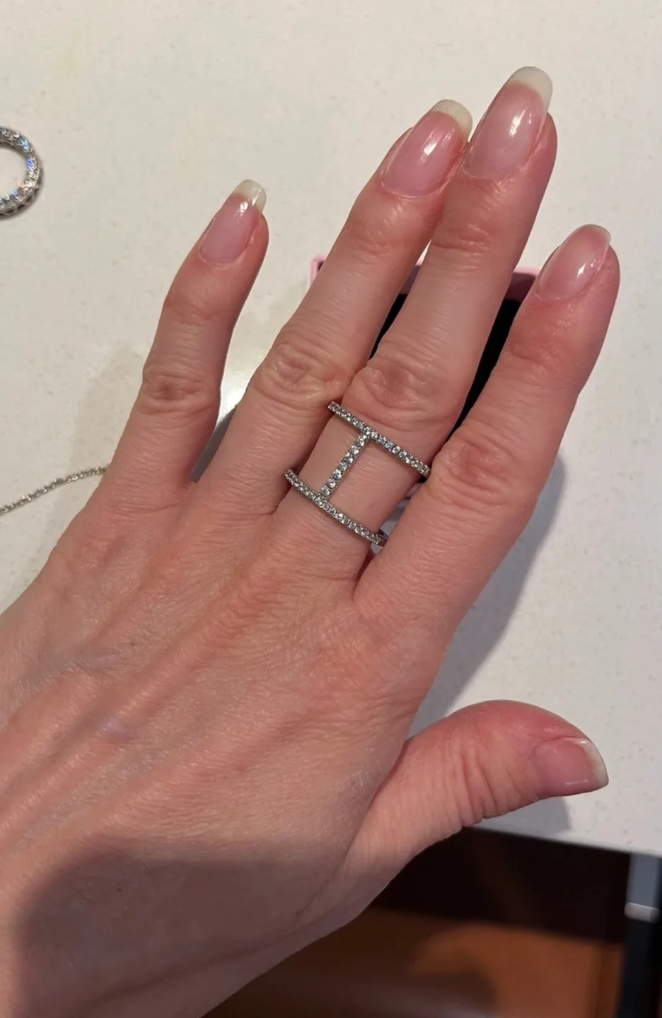 Sparkling Double Bar Ring image indicator(2)