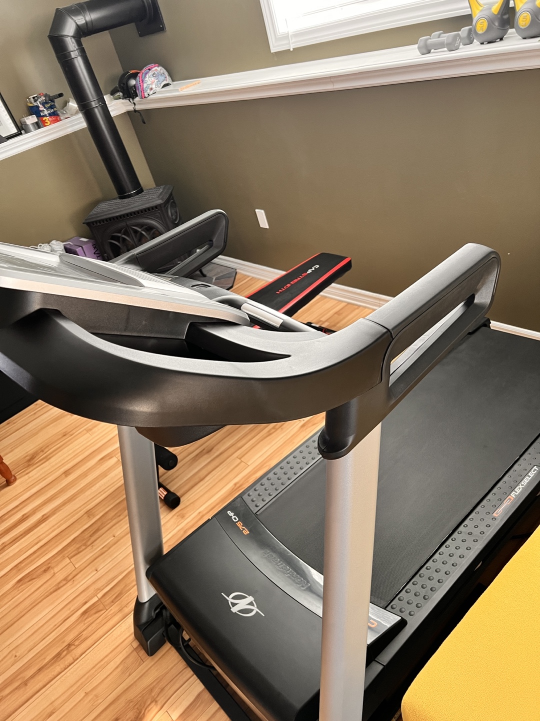 NordicTrack C 700 Treadmill - photo 3