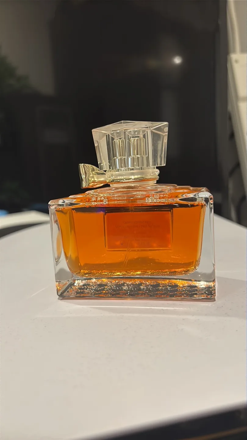 Miss Dior Eau de Parfum image indicator(2)