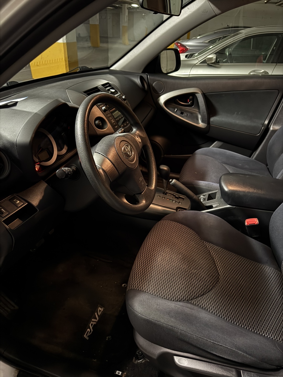 2011 Toyota RAV4 Sport - photo 3