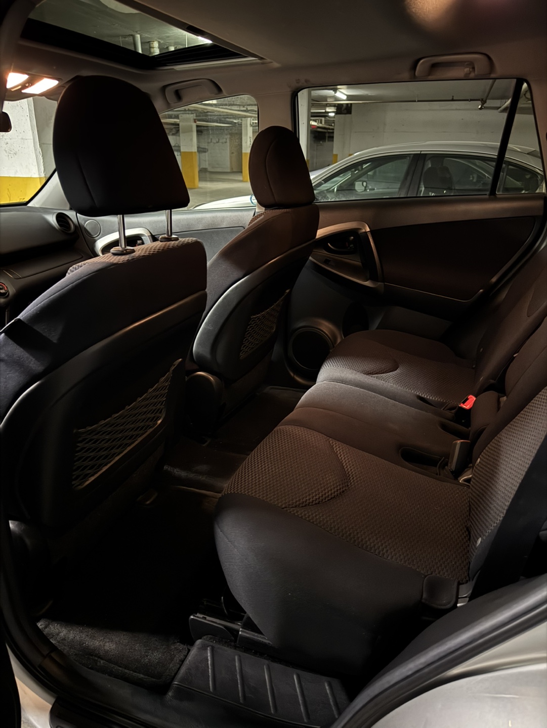 2011 Toyota RAV4 Sport - photo 4