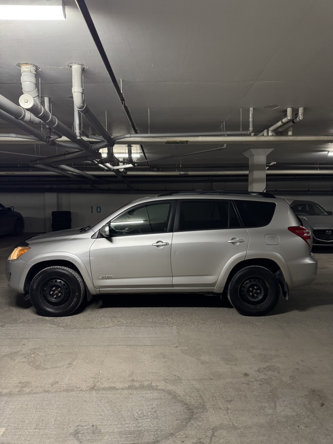 2011 Toyota RAV4 Sport - photo 5