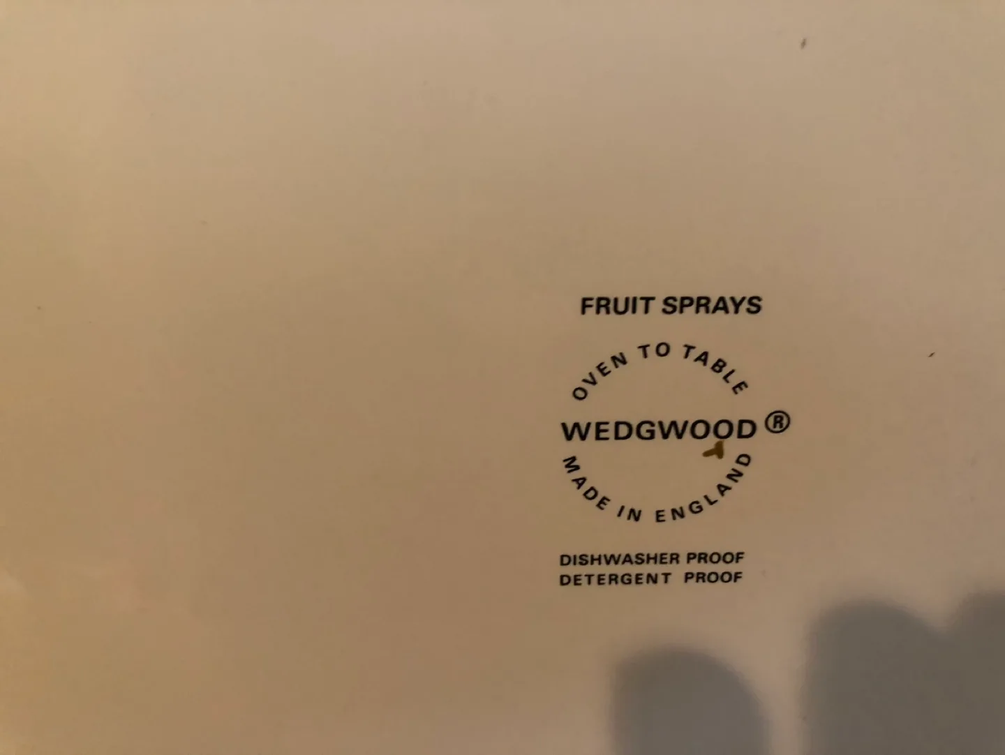 Wedgwood Fruit Sprays Oven-to-Table Casserole Dish image indicator(3)