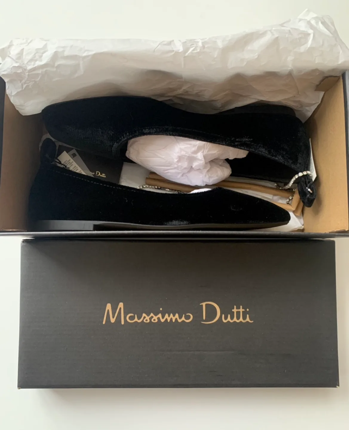 BNWT Massimo Dutti Ballet flats with rhinestone ankle strap image indicator(7)