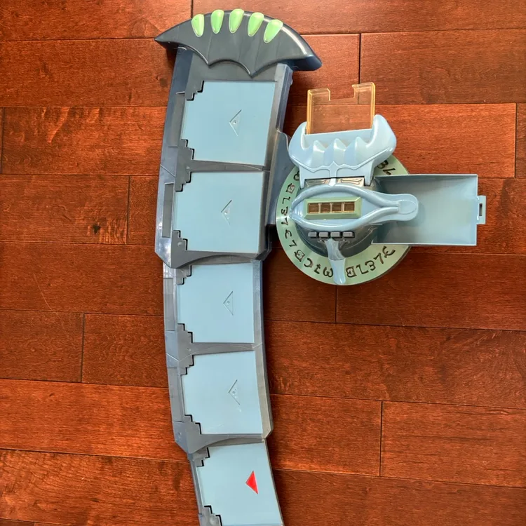 yu gi oh arm deck Duel Disk, 25 Anniversary Edition Collectible Merchandise : Video Games If that target destroys a monster by battle and sends it to the GY yugioh arm deck holder Could