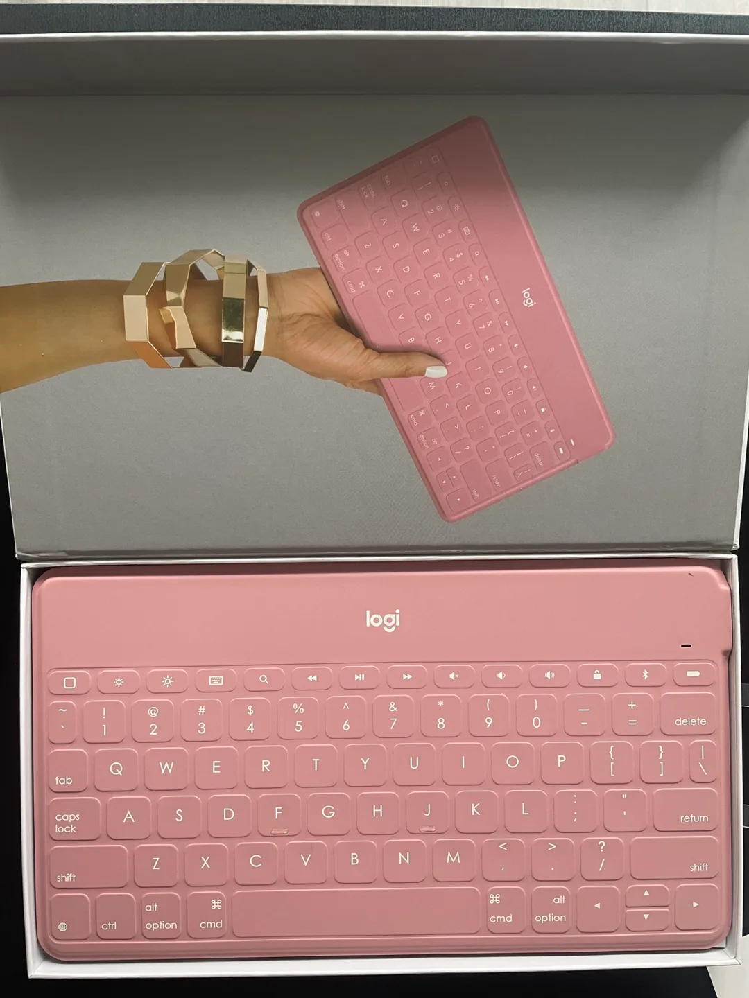 Logitech Keys-To-Go Ultra-Portable Bluetooth Keyboard - Rose image indicator(2)
