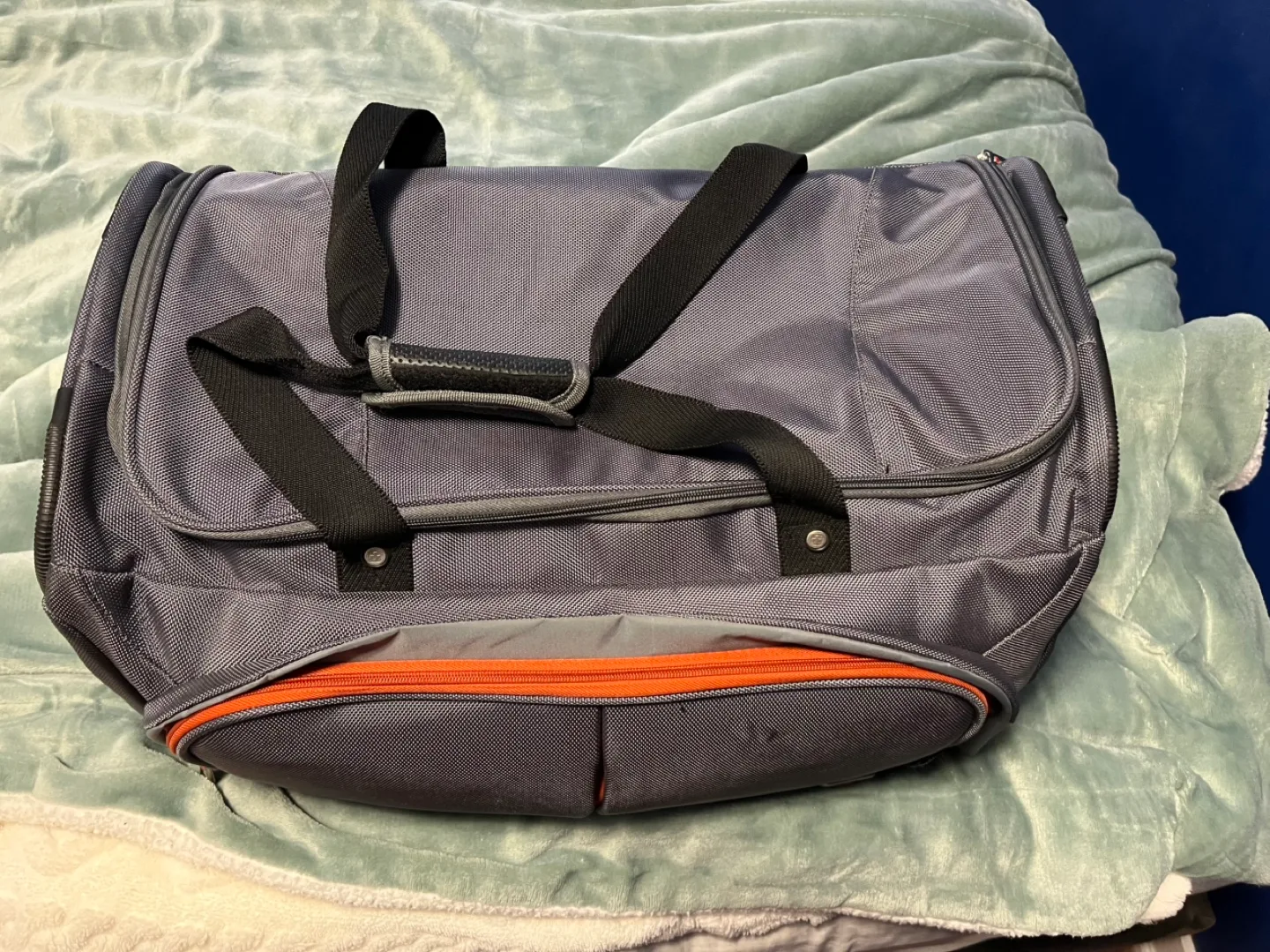Swiss Army Luggage Bag thumbnail