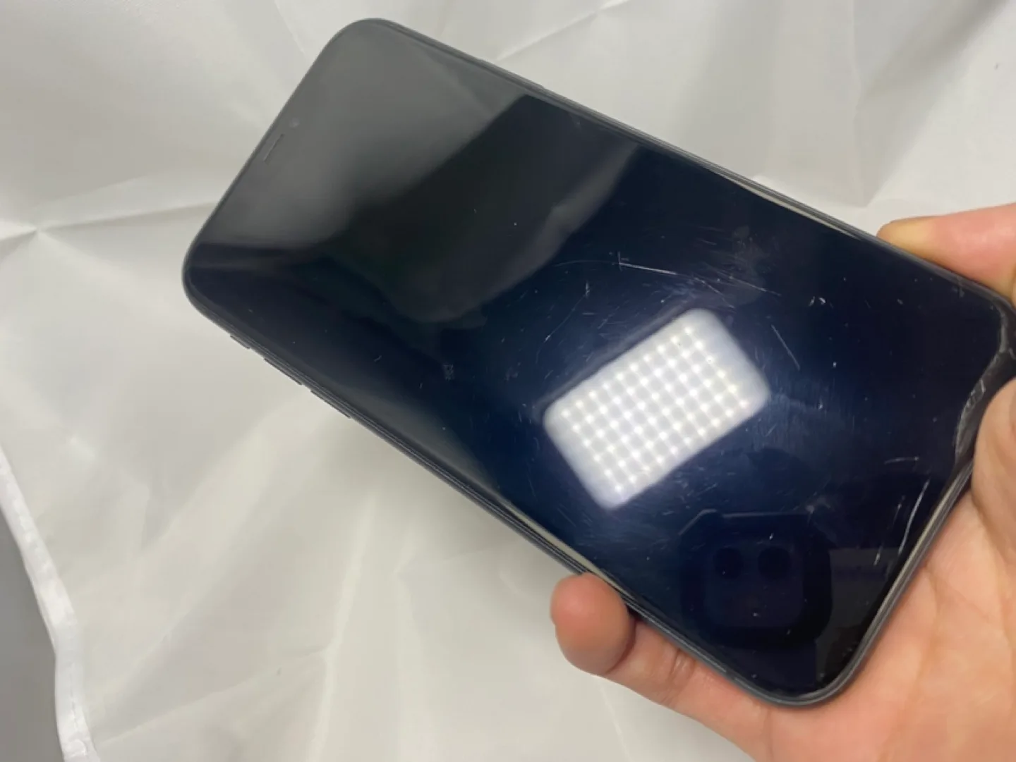 Apple iPhone 11 64GB iOS 18.1.1 Black MHCP3VC/A Battery 79% image indicator(6)